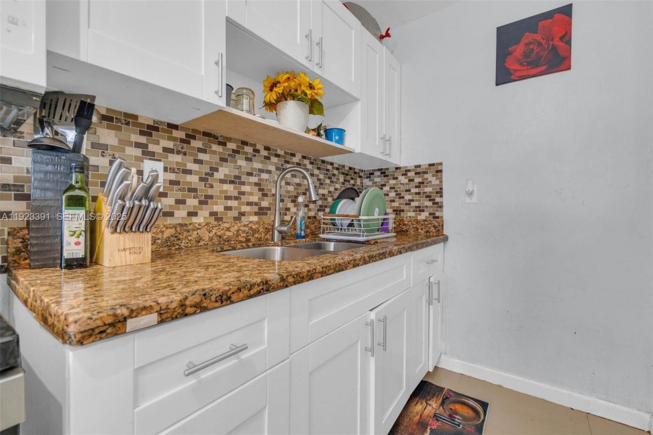 15851 NW 18th Ave, Miami Gardens, FL 33054 Photo