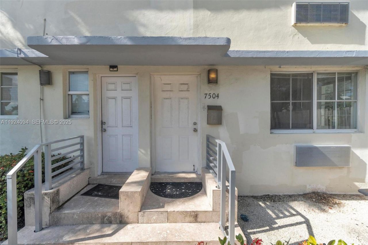 503 75th St, Unit 7504, Miami Beach, FL 33141 Photo