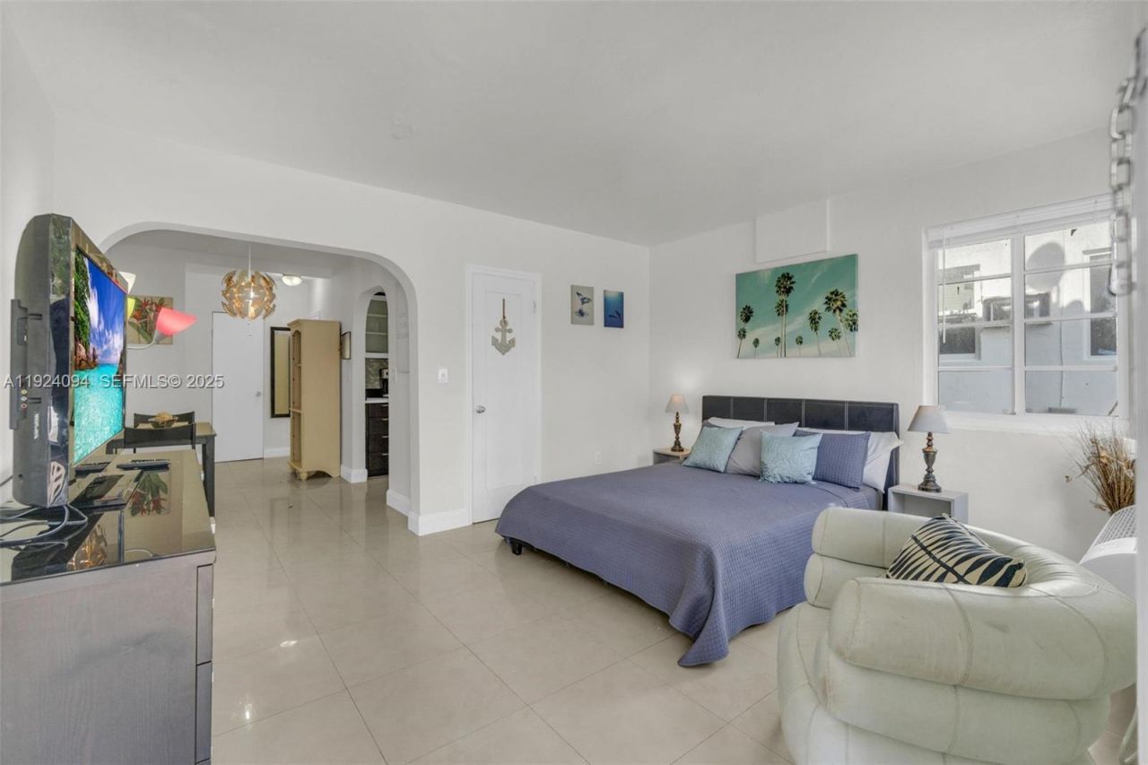 503 75th St, Unit 7504, Miami Beach, FL 33141 Photo
