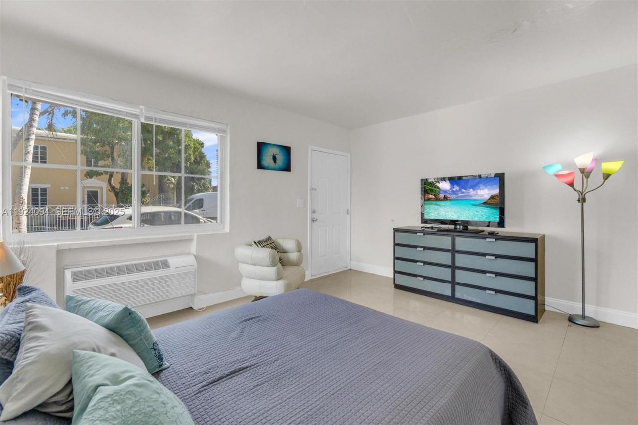 503 75th St, Unit 7504, Miami Beach, FL 33141 Photo