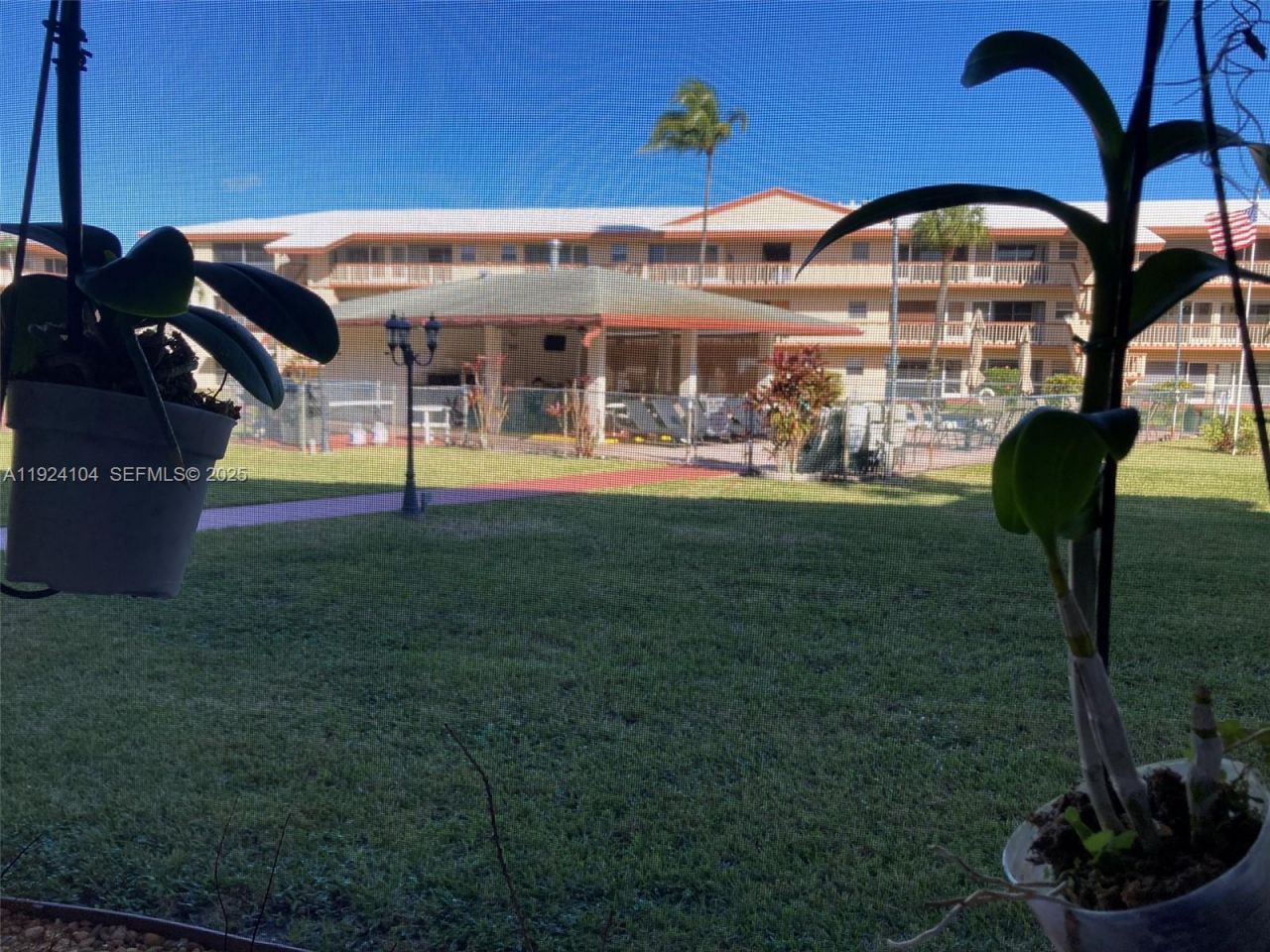 5300 Washington St, Unit N117, Hollywood, FL 33021 Photo