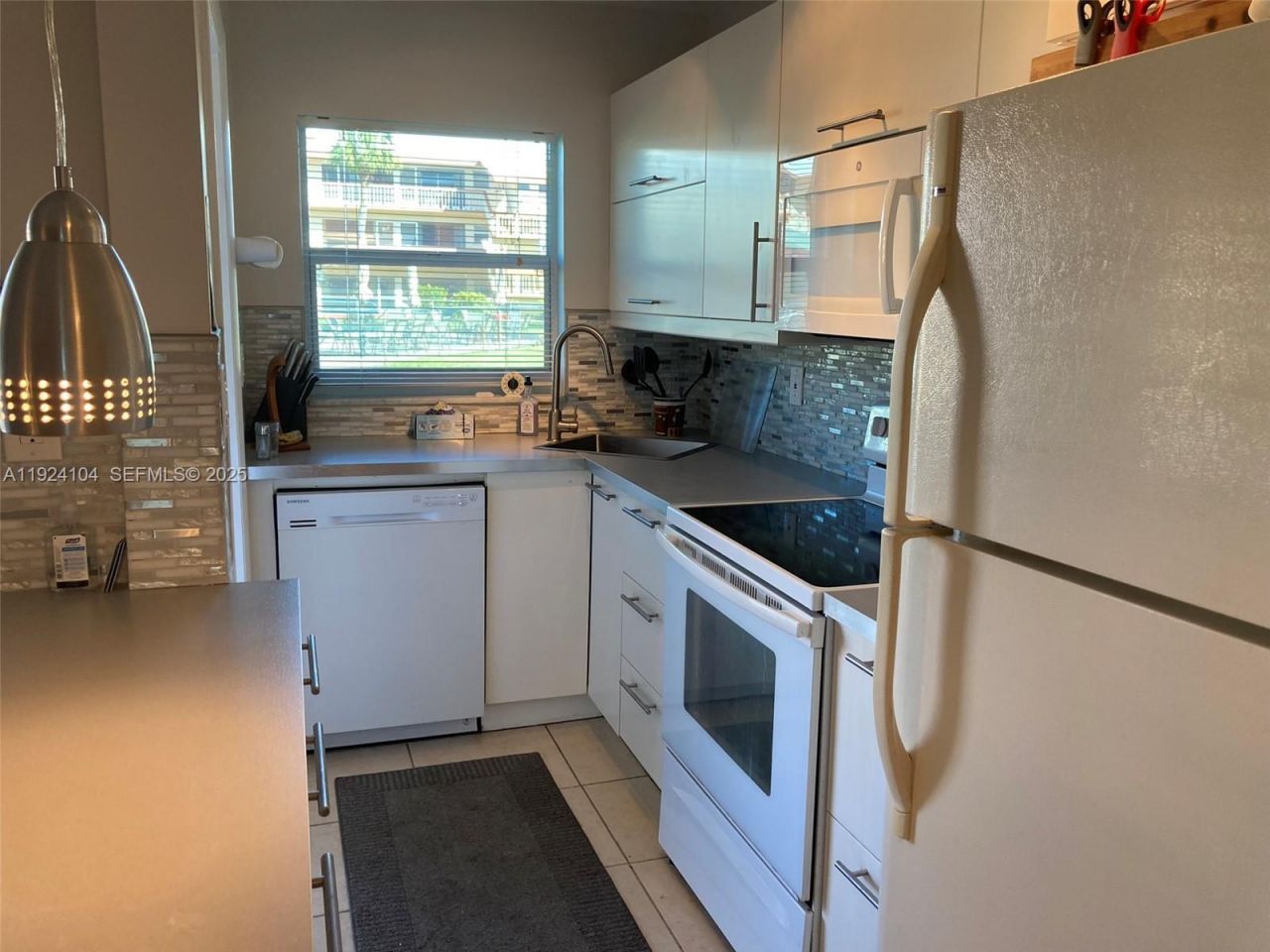 5300 Washington St, Unit N117, Hollywood, FL 33021 Photo