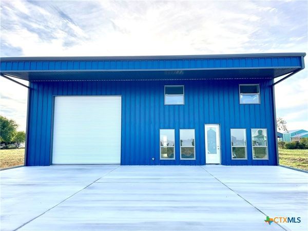 29 Carrie Street , Port O'Connor, TX 77982