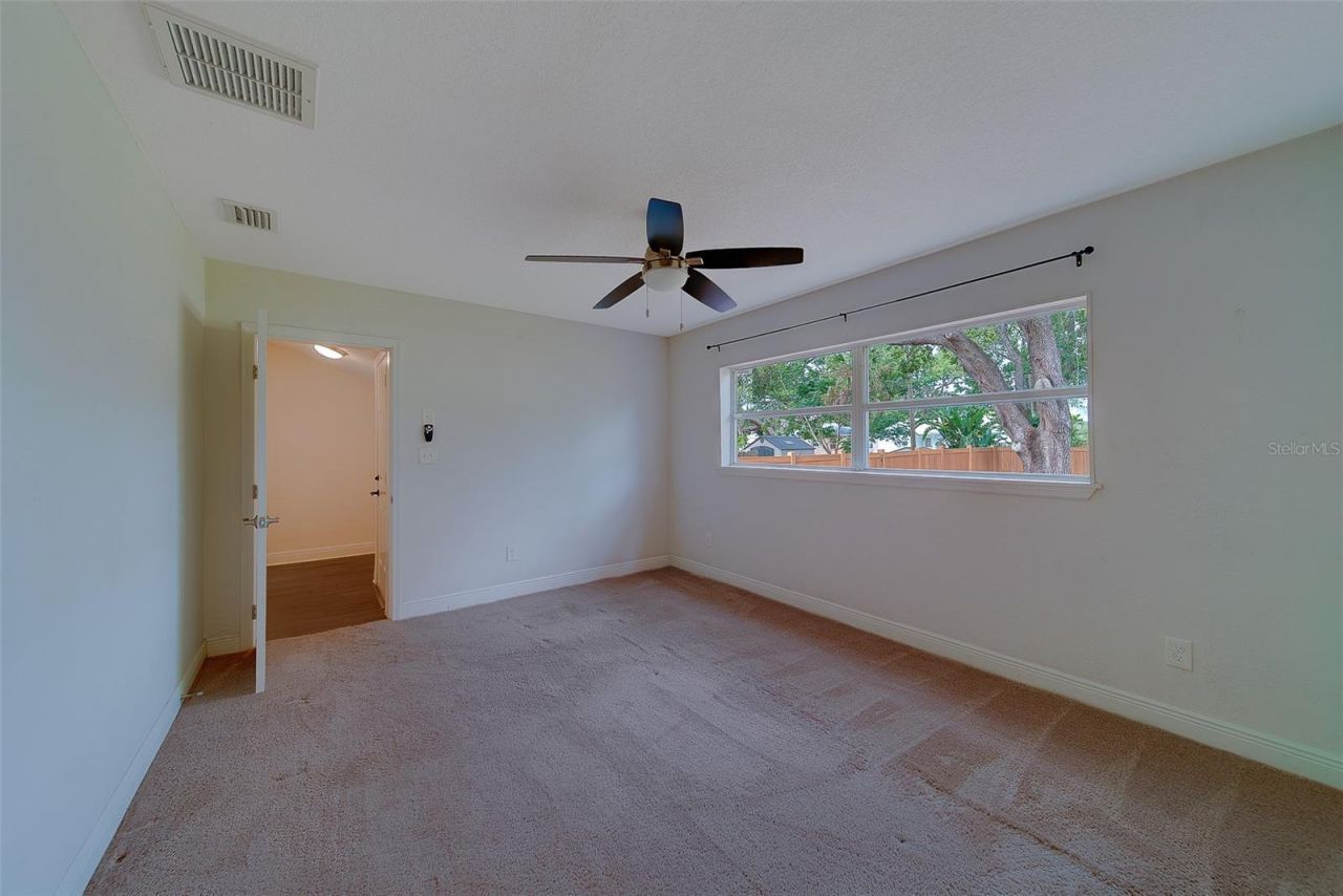 225 36th Avenue Ne, Saint Petersburg, FL 33704 Photo