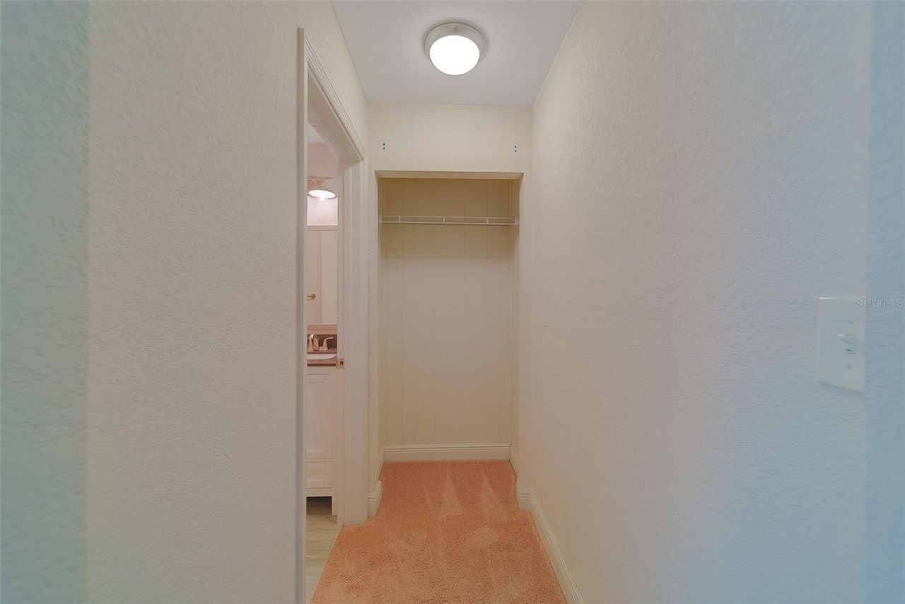 225 36th Avenue Ne, Saint Petersburg, FL 33704 Photo