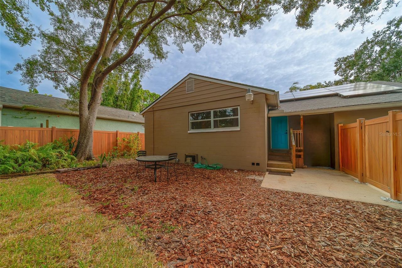 225 36th Avenue Ne, Saint Petersburg, FL 33704 Photo