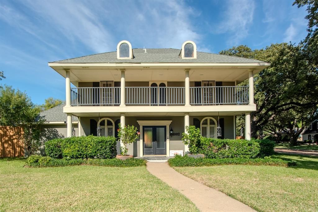 1002 Nottingham Drive, Carrollton, TX 75007 Main Photo