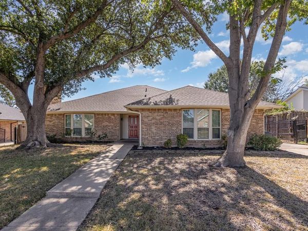 2008 Oakmeadow Street, Bedford, TX 76021