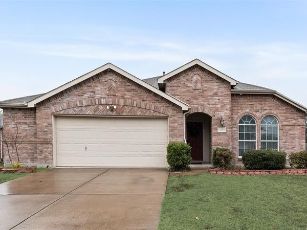 100 Lone Oak Court, Forney, TX 75126
