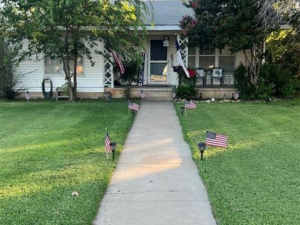 2113 4th Street, Brownwood, TX 76801
