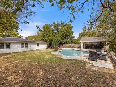 4809 waldron Avenue, Fort Worth, TX 76133