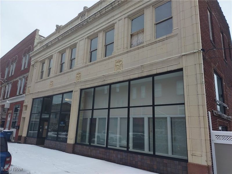 610 Broadway, Lorain, OH 44052 Photo 3