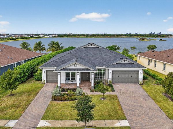 799 Hookline Circle, Loxahatchee, FL 33470