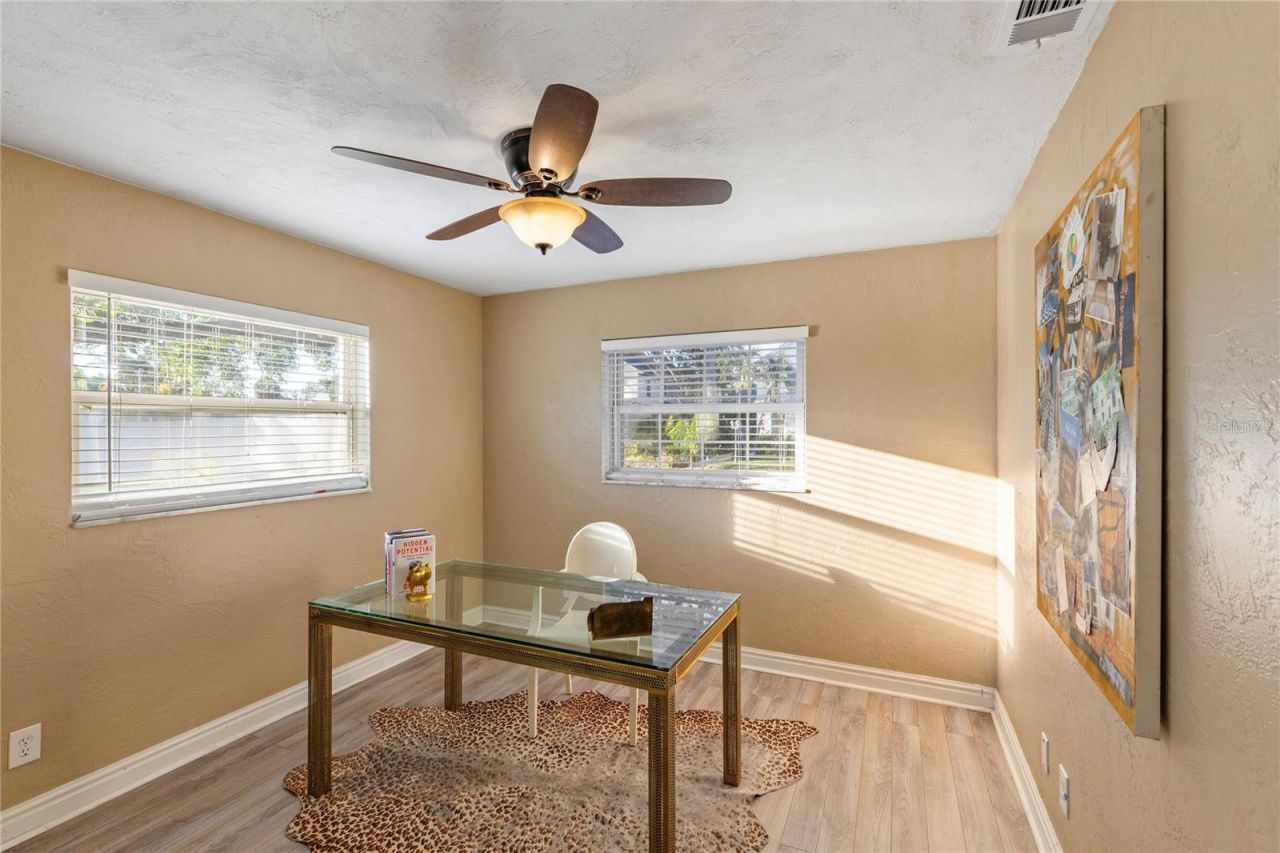 226 75th Street N, Saint Petersburg, FL 33710 Photo