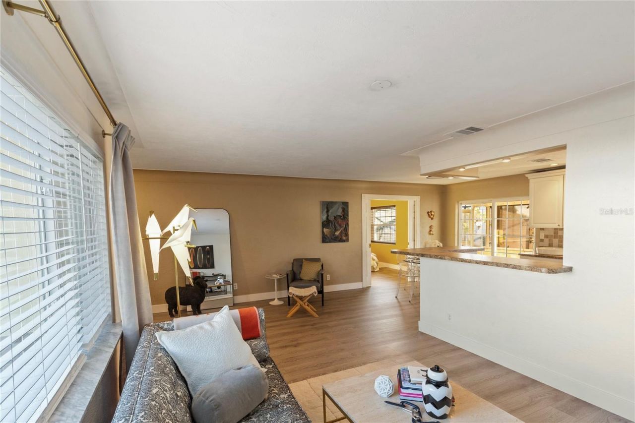 226 75th Street N, Saint Petersburg, FL 33710 Photo