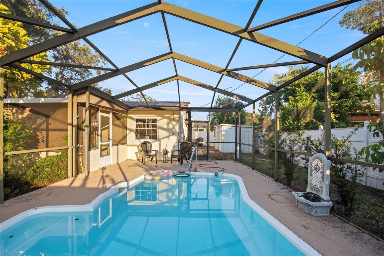 226 75th Street N, Saint Petersburg, FL 33710 Photo