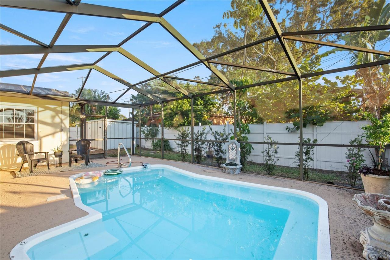 226 75th Street N, Saint Petersburg, FL 33710 Photo