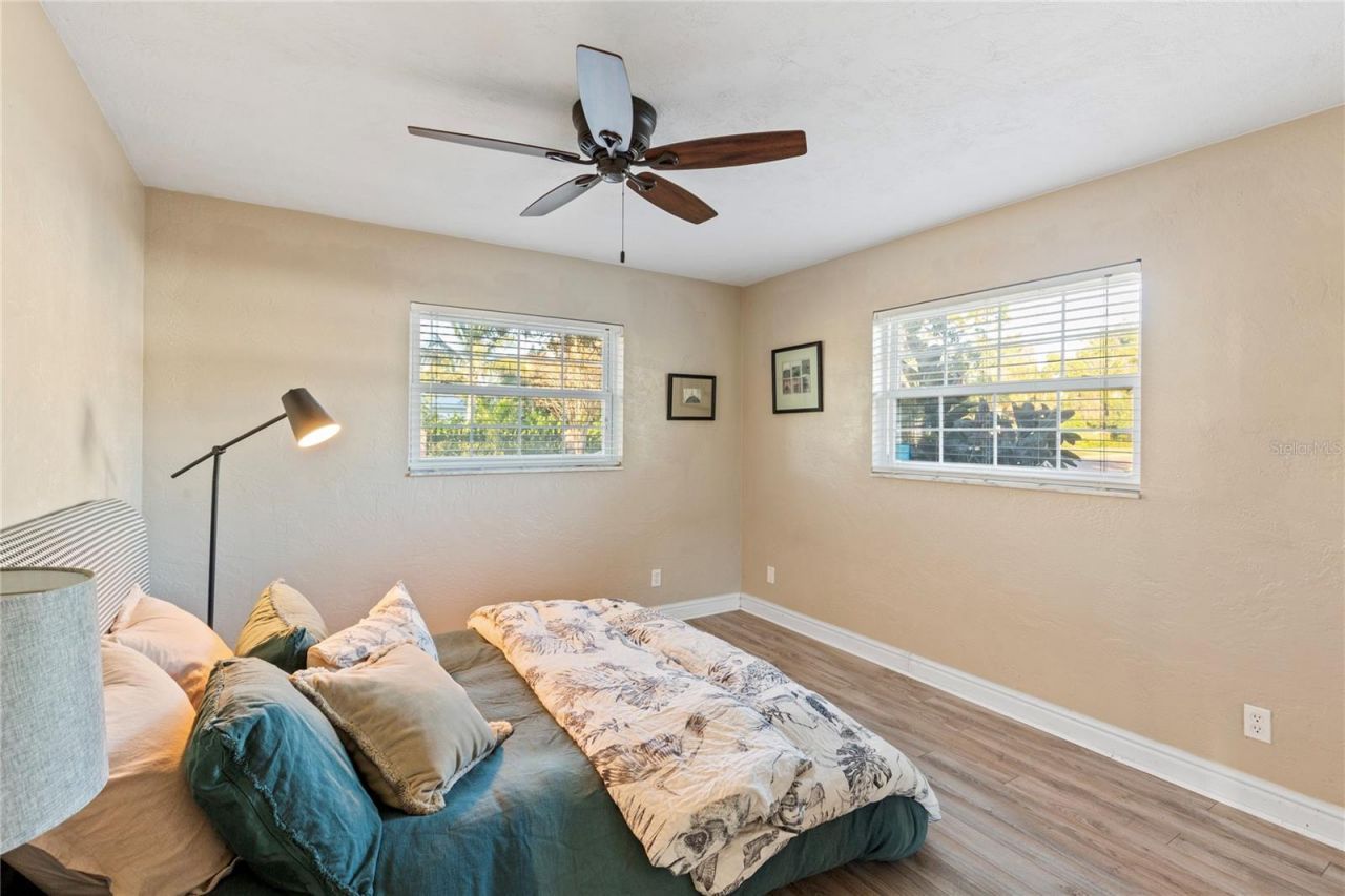 226 75th Street N, Saint Petersburg, FL 33710 Photo