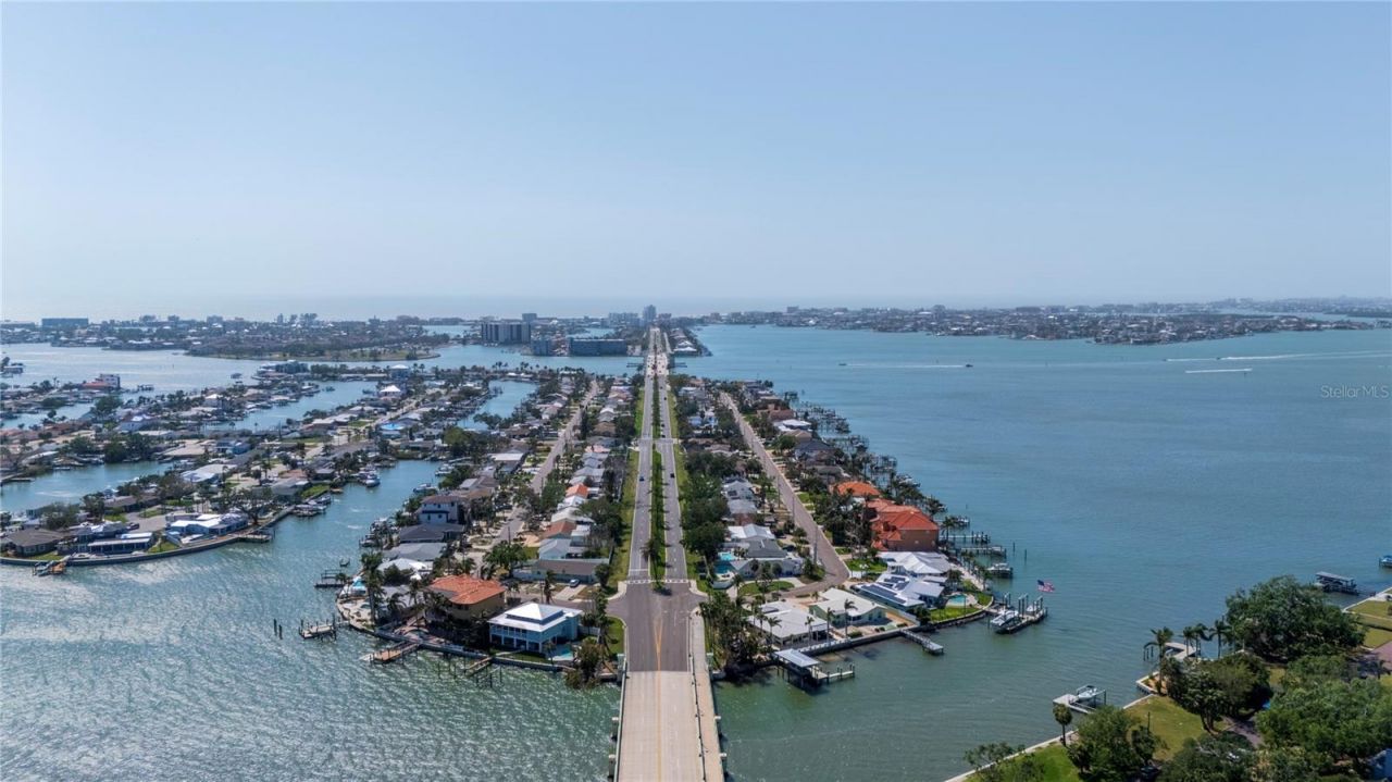 226 75th Street N, Saint Petersburg, FL 33710 Photo