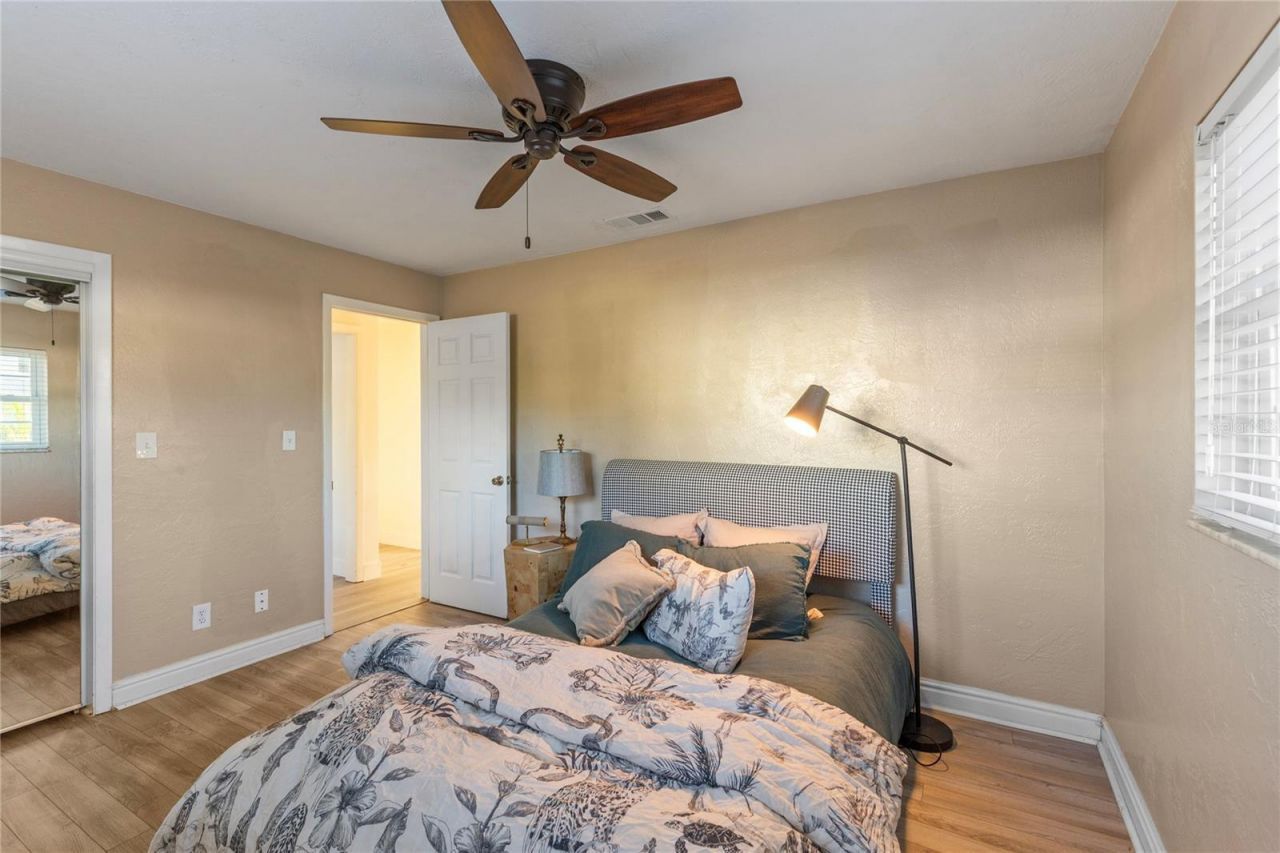 226 75th Street N, Saint Petersburg, FL 33710 Photo