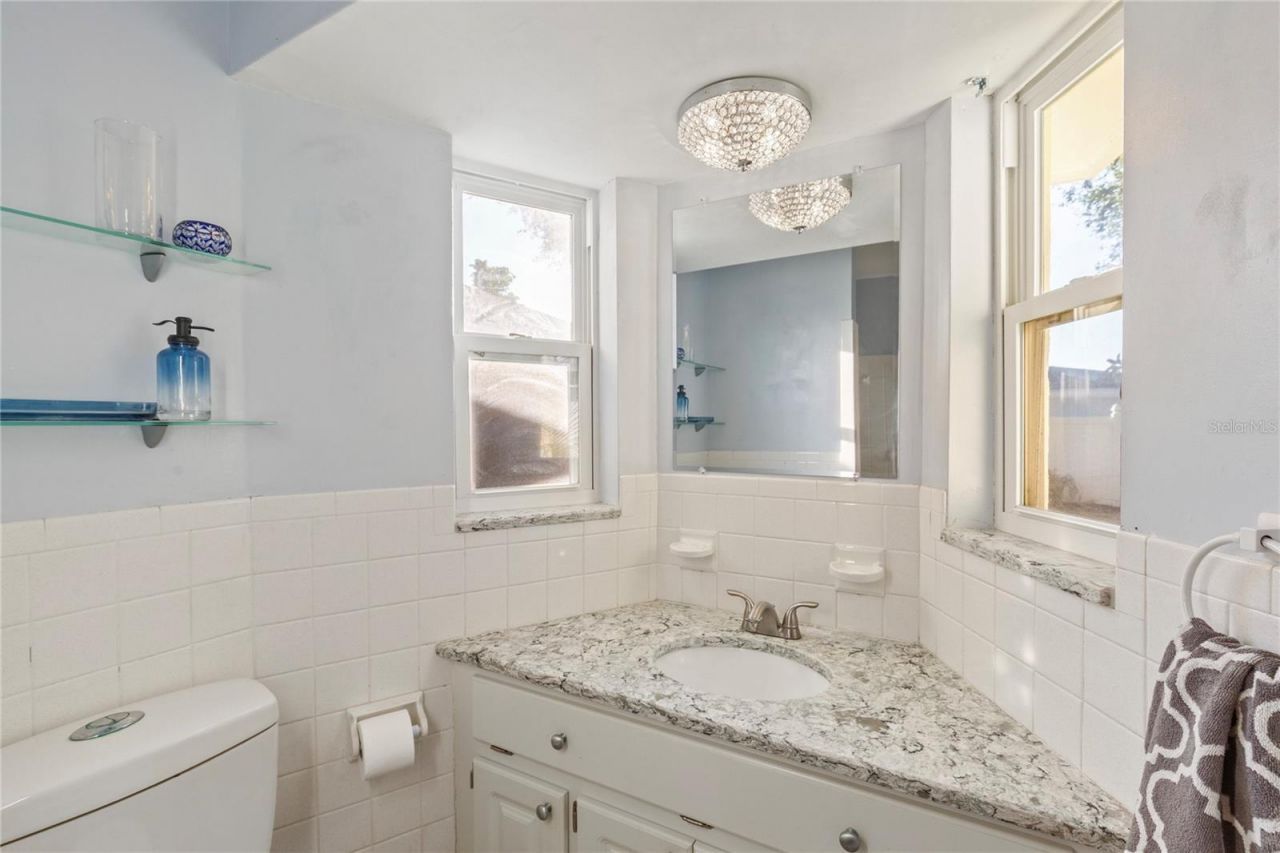 226 75th Street N, Saint Petersburg, FL 33710 Photo