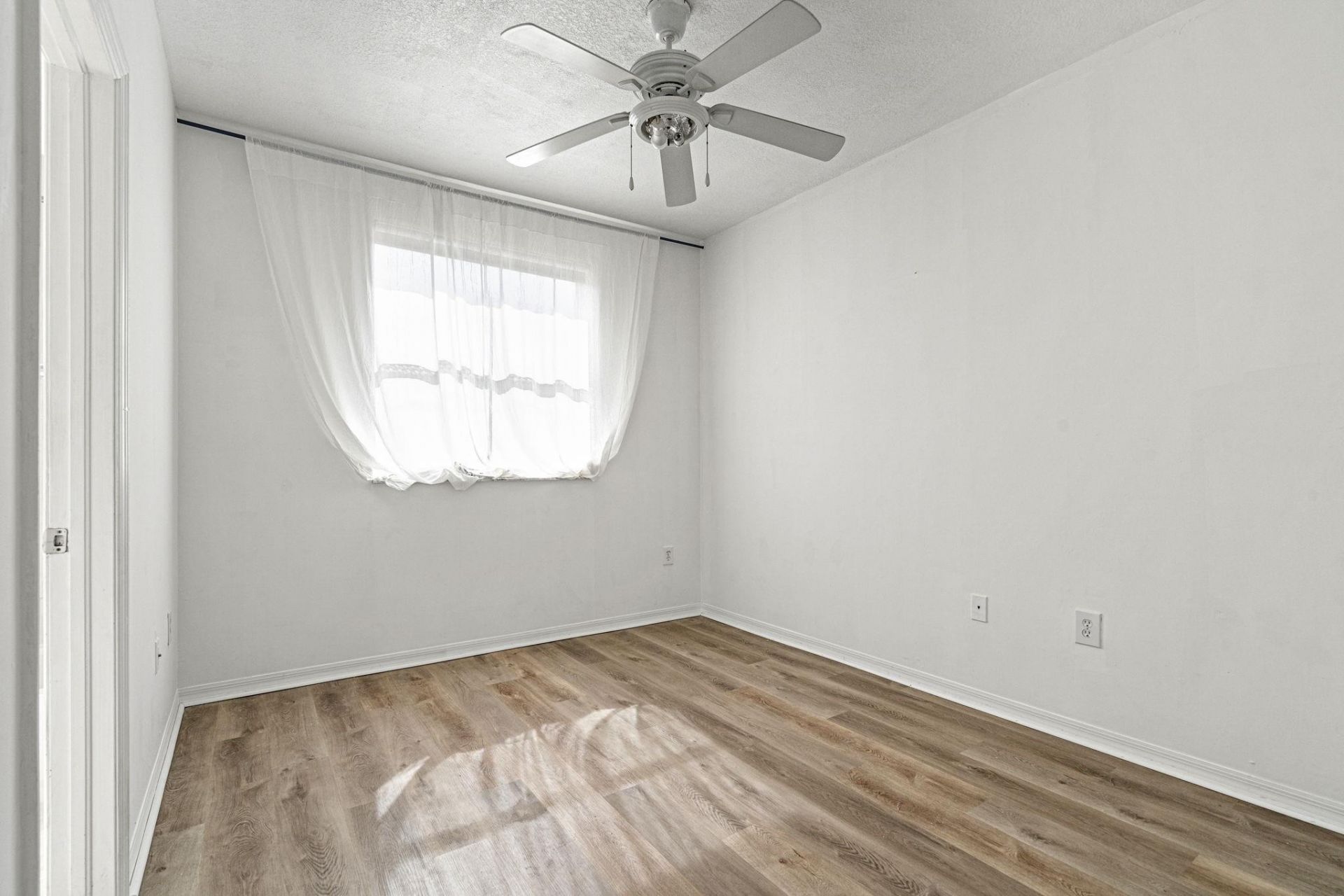 8520 NW 139th Terrace, Unit 1602, Miami Lakes, FL 33016 Photo