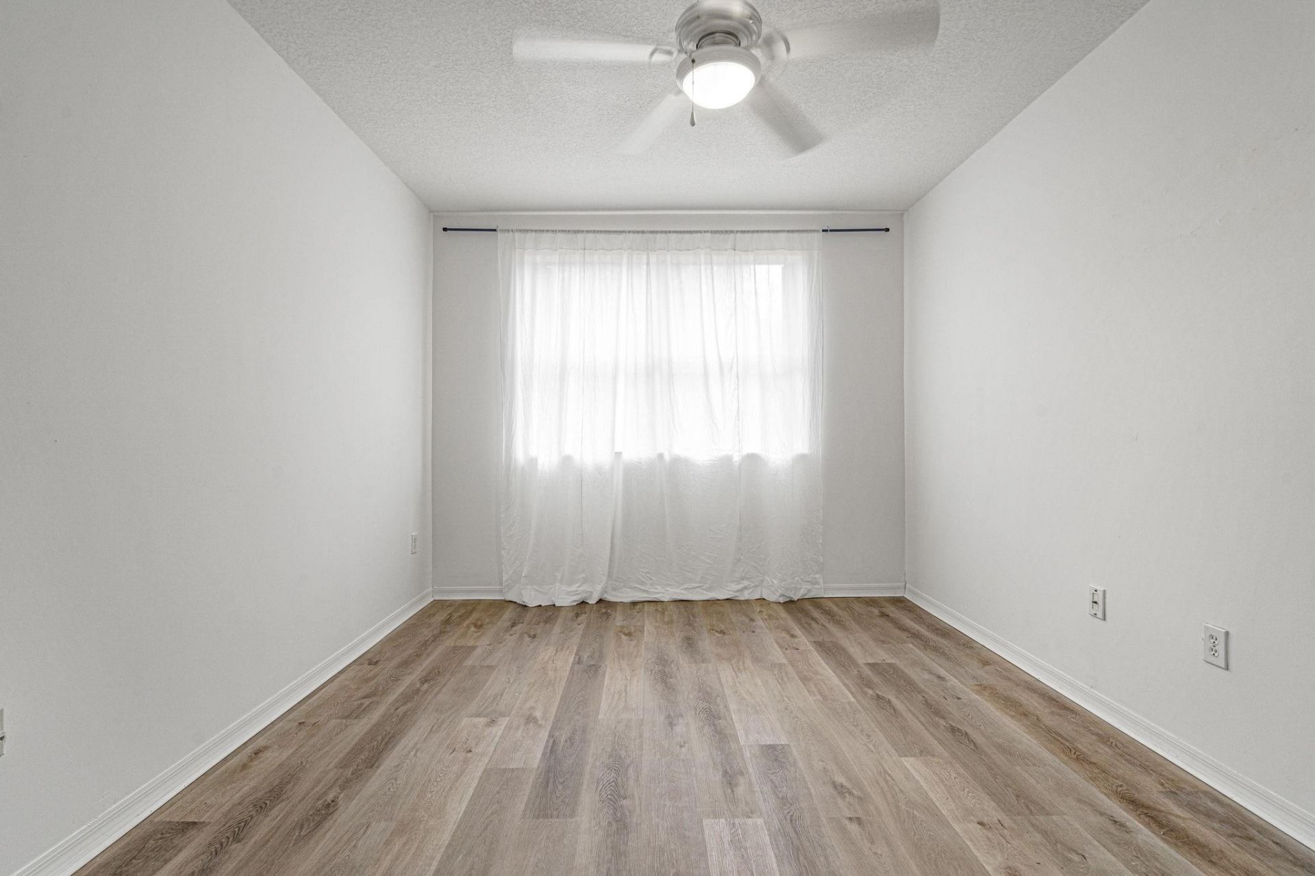 8520 NW 139th Terrace, Unit 1602, Miami Lakes, FL 33016 Photo