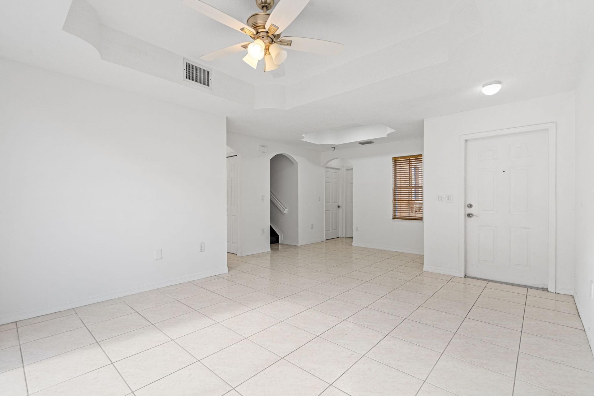 8520 NW 139th Terrace, Unit 1602, Miami Lakes, FL 33016 Photo