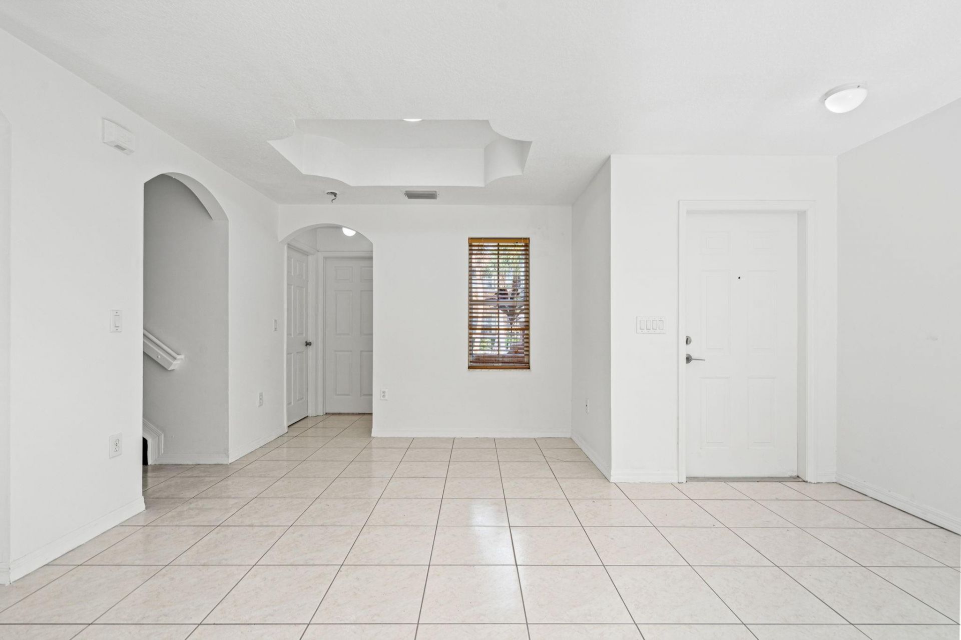 8520 NW 139th Terrace, Unit 1602, Miami Lakes, FL 33016 Photo