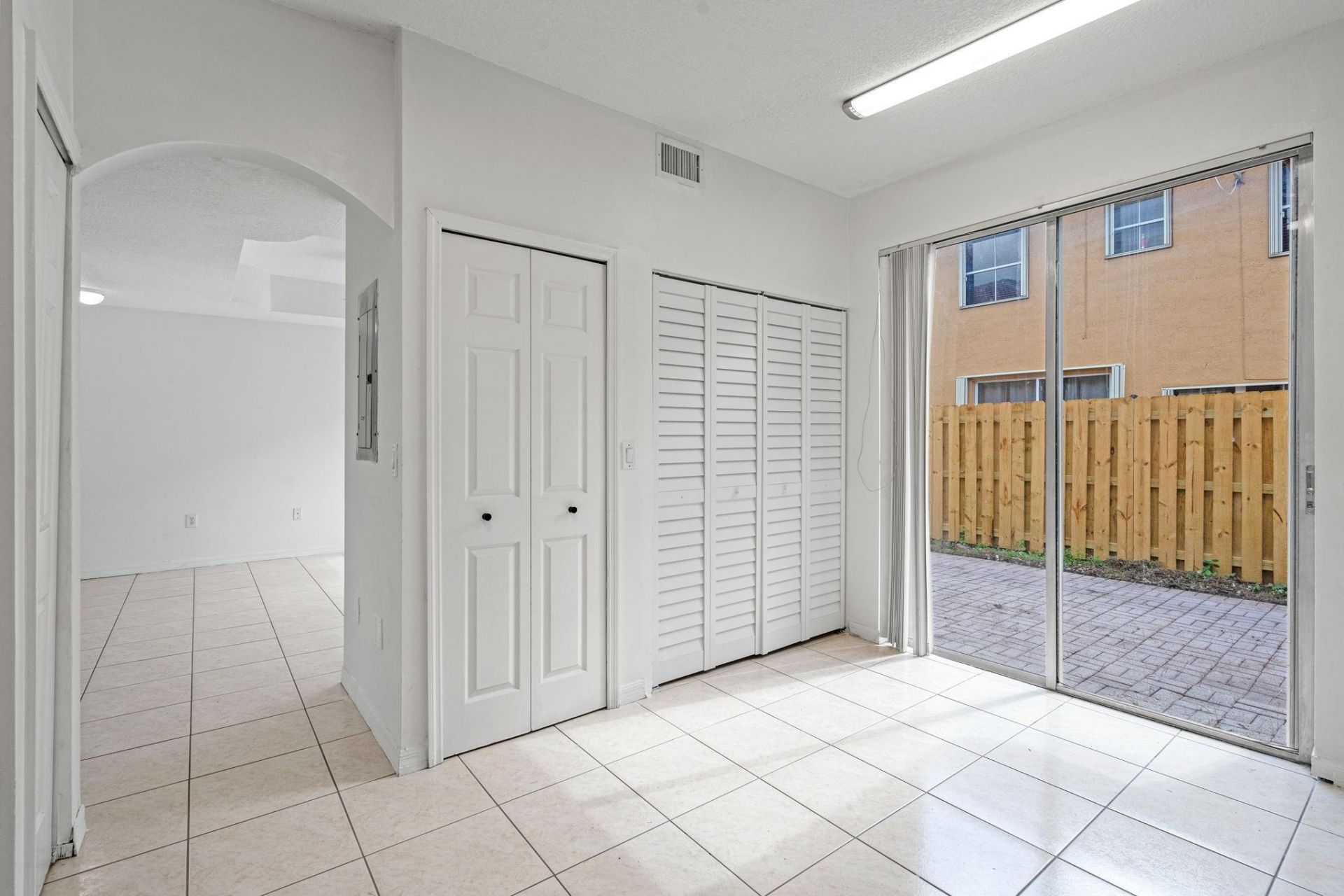 8520 NW 139th Terrace, Unit 1602, Miami Lakes, FL 33016 Photo