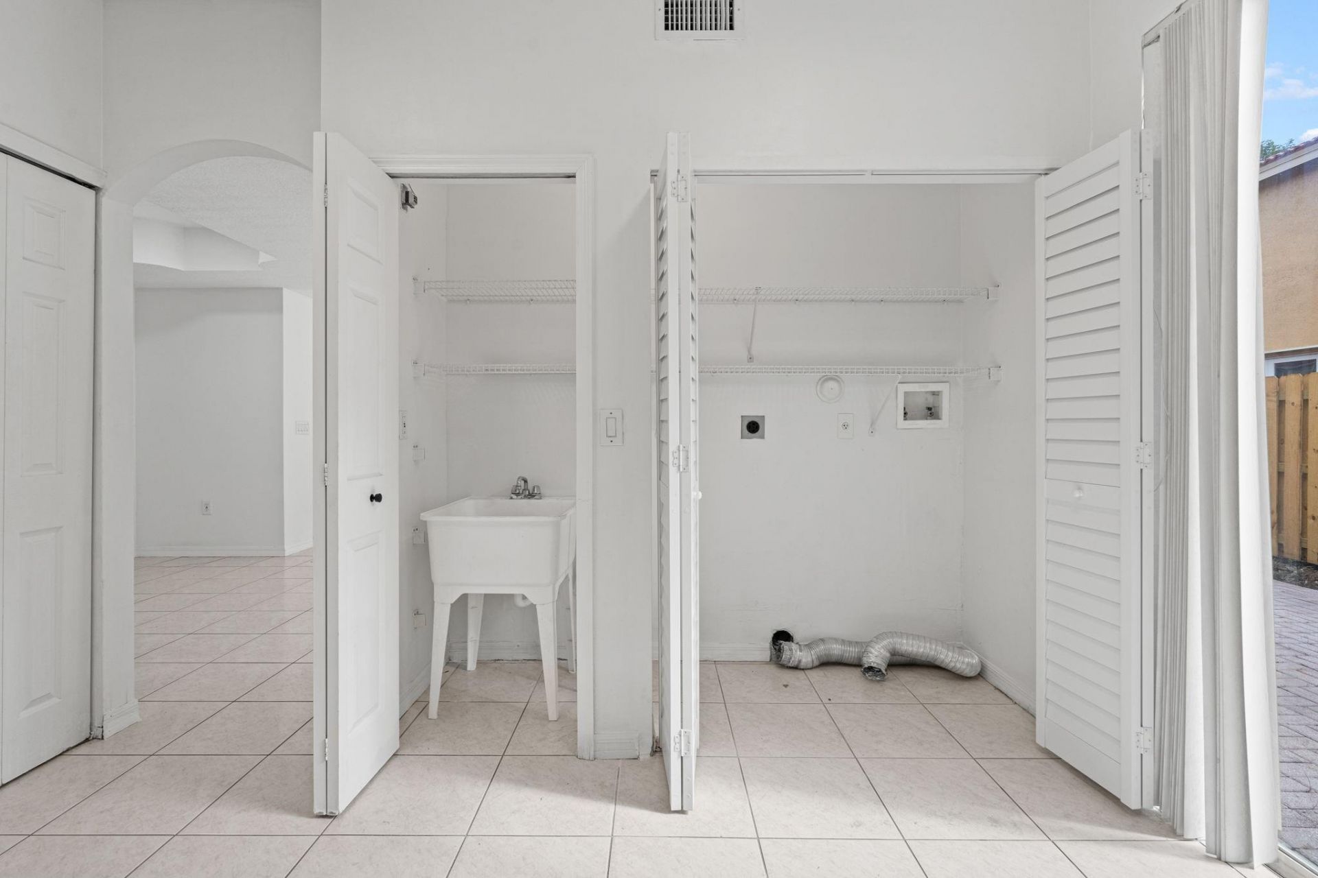 8520 NW 139th Terrace, Unit 1602, Miami Lakes, FL 33016 Photo