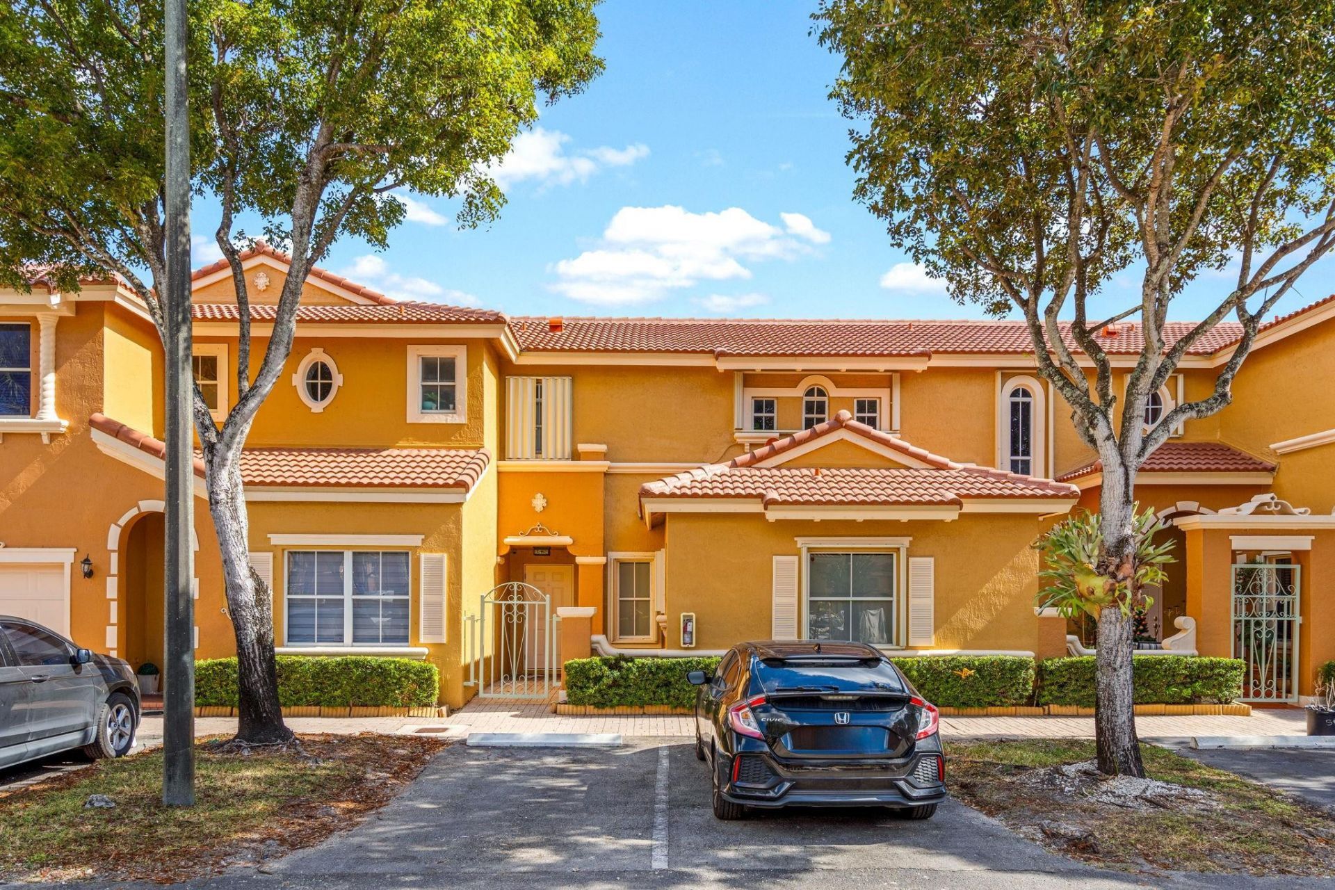 8520 NW 139th Terrace, Unit 1602, Miami Lakes, FL 33016 Photo