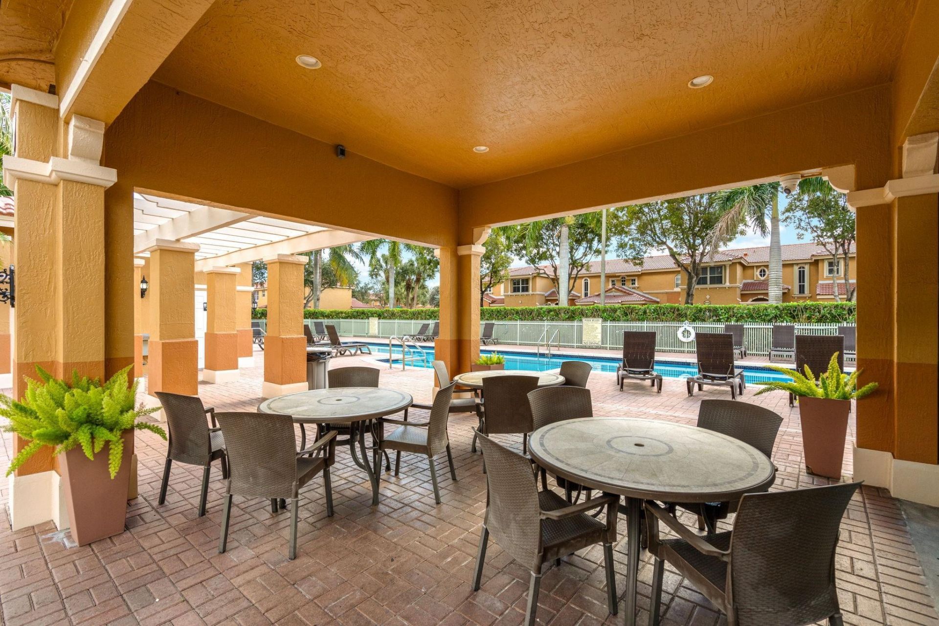 8520 NW 139th Terrace, Unit 1602, Miami Lakes, FL 33016 Photo