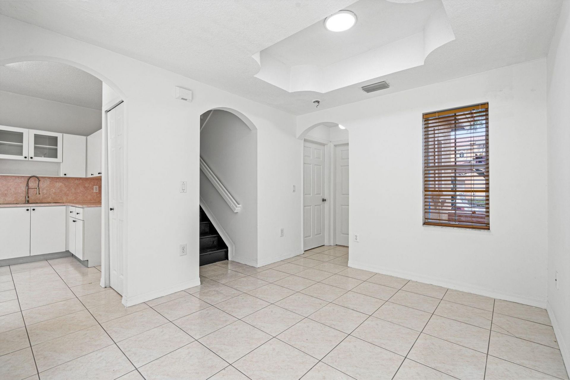 8520 NW 139th Terrace, Unit 1602, Miami Lakes, FL 33016 Photo