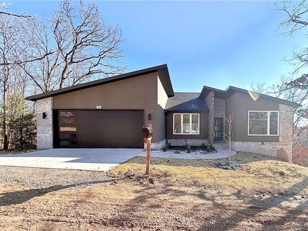 21 Shefford Lane, Bella Vista, AR 72714