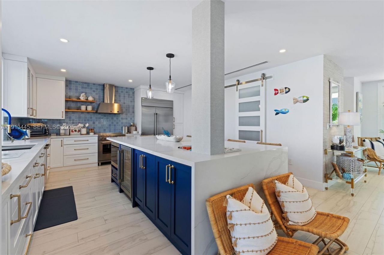 16745 Tamarind Rd, Sugarloaf, FL 33042 Photo