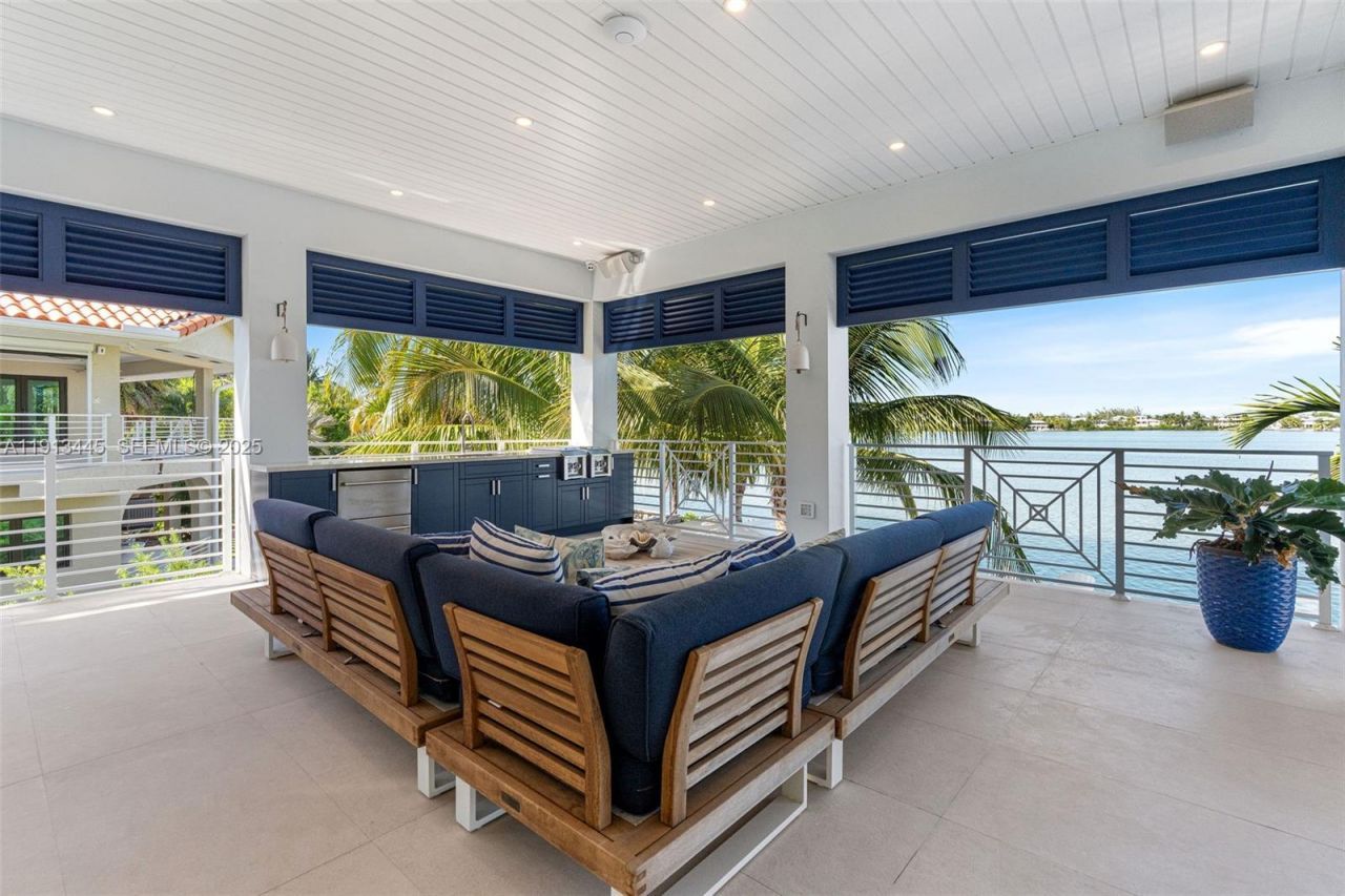 16745 Tamarind Rd, Sugarloaf, FL 33042 Photo