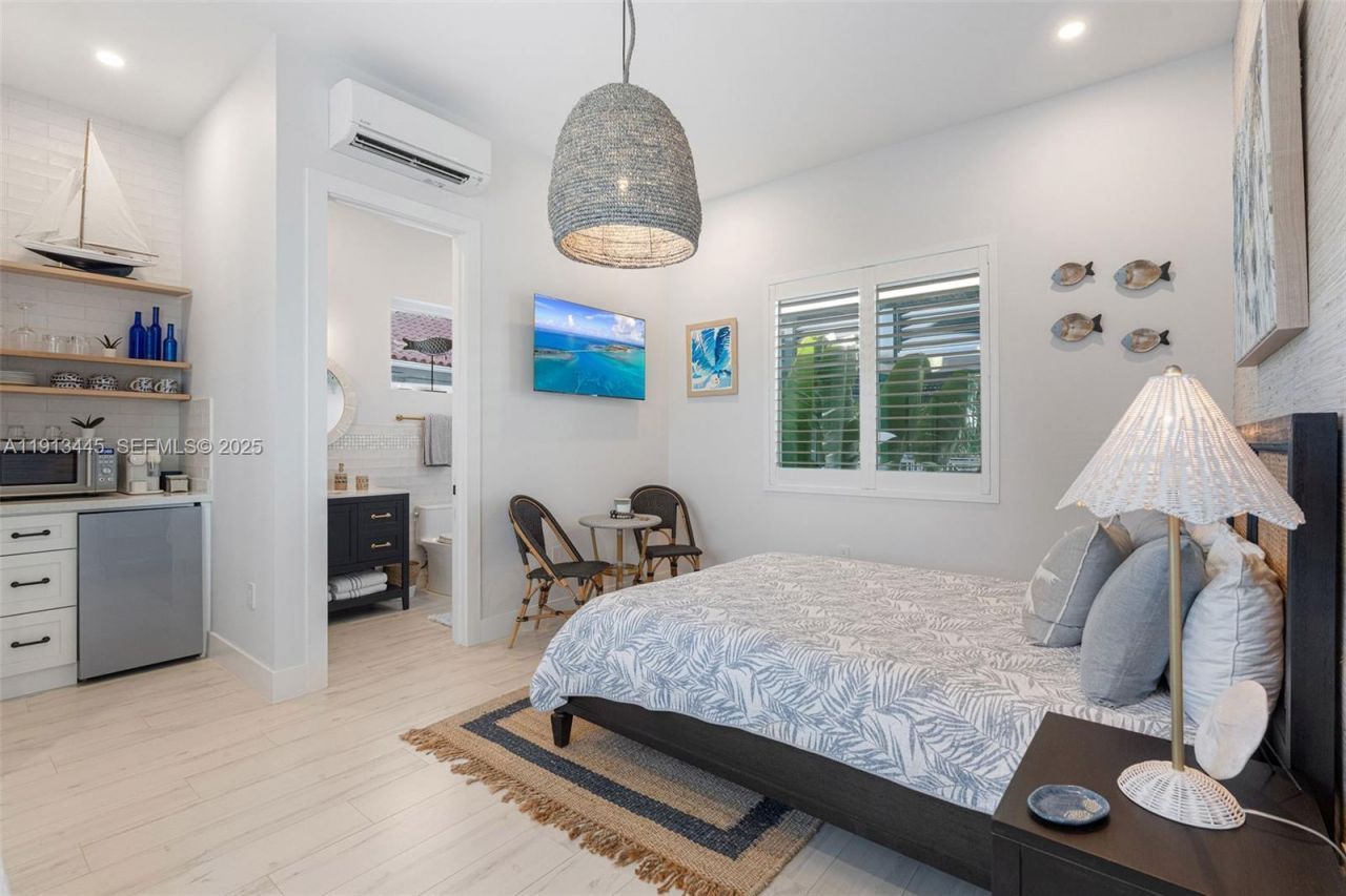 16745 Tamarind Rd, Sugarloaf, FL 33042 Photo