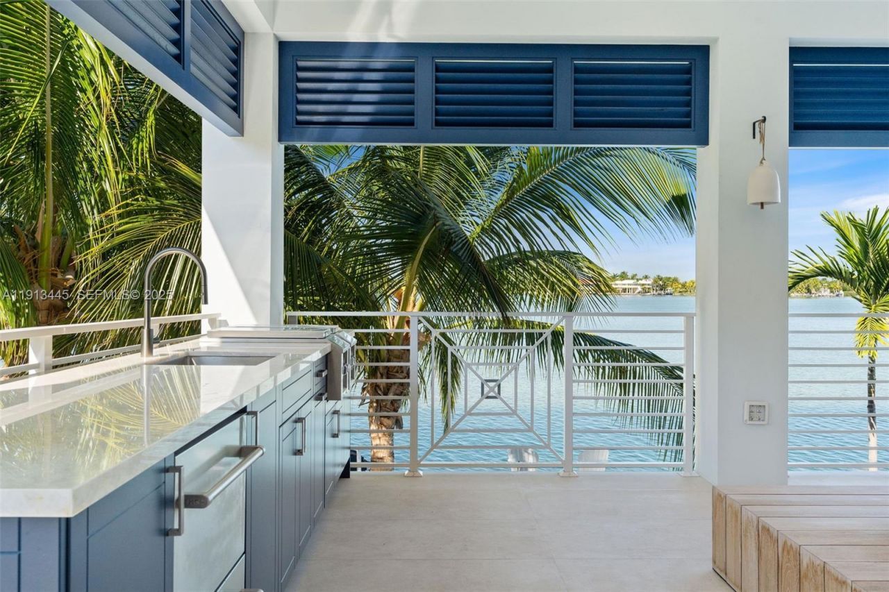 16745 Tamarind Rd, Sugarloaf, FL 33042 Photo