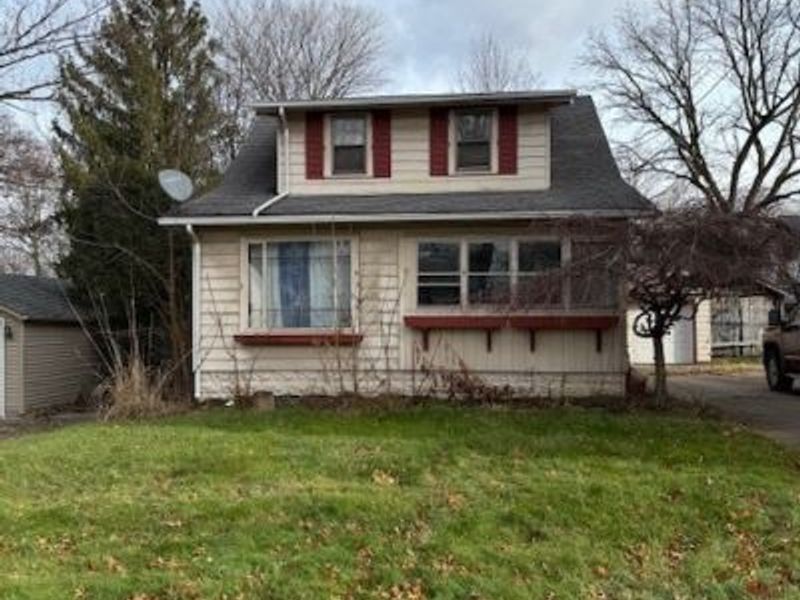 295 Goodview Avenue, Akron, OH 44305 Photo 2