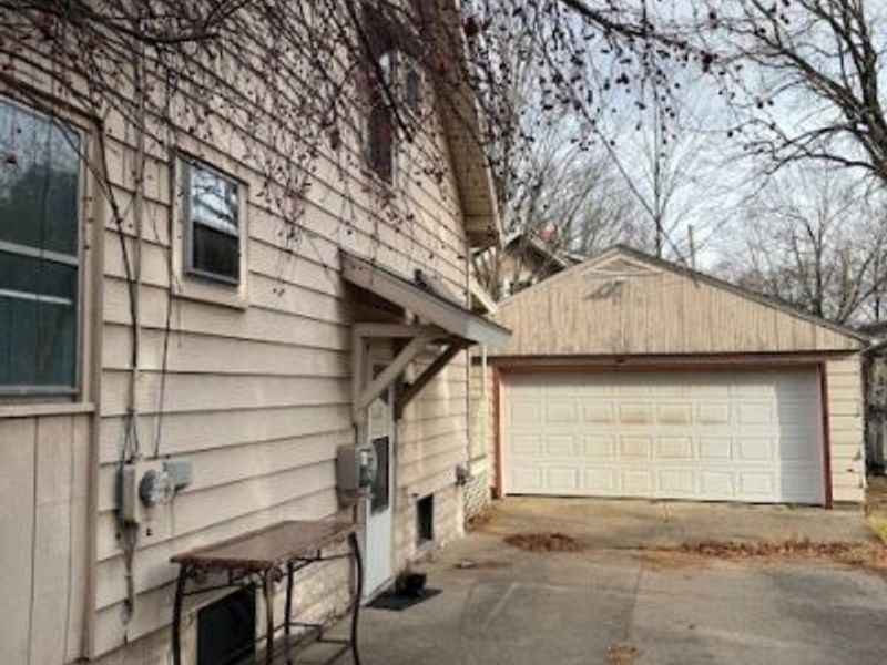 295 Goodview Avenue, Akron, OH 44305 Photo 3