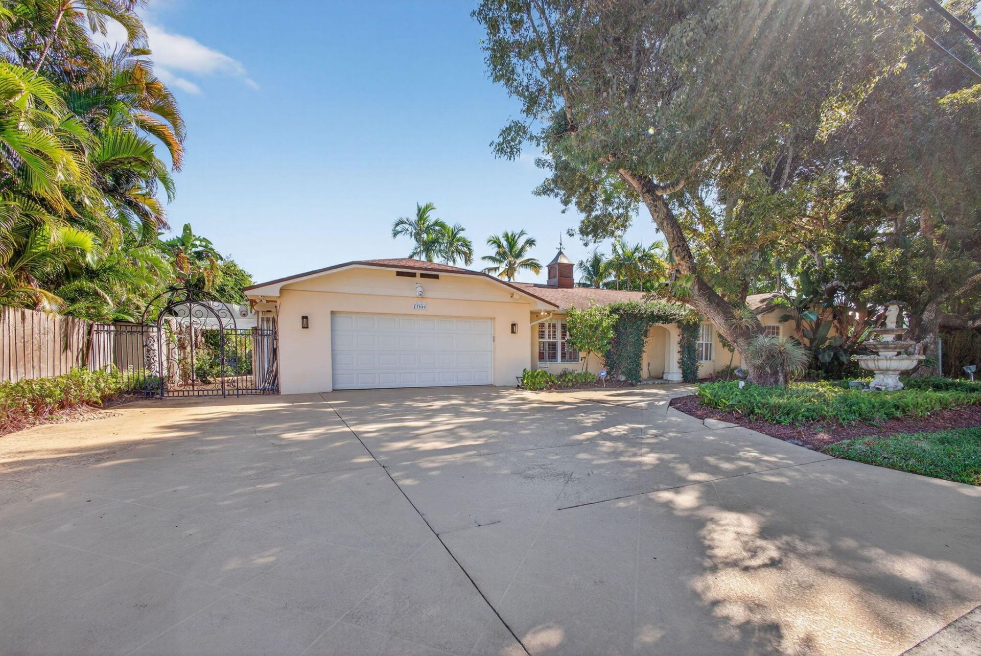 12046 Prosperity Farms Road, Palm Beach Gardens, FL 33410 Photo