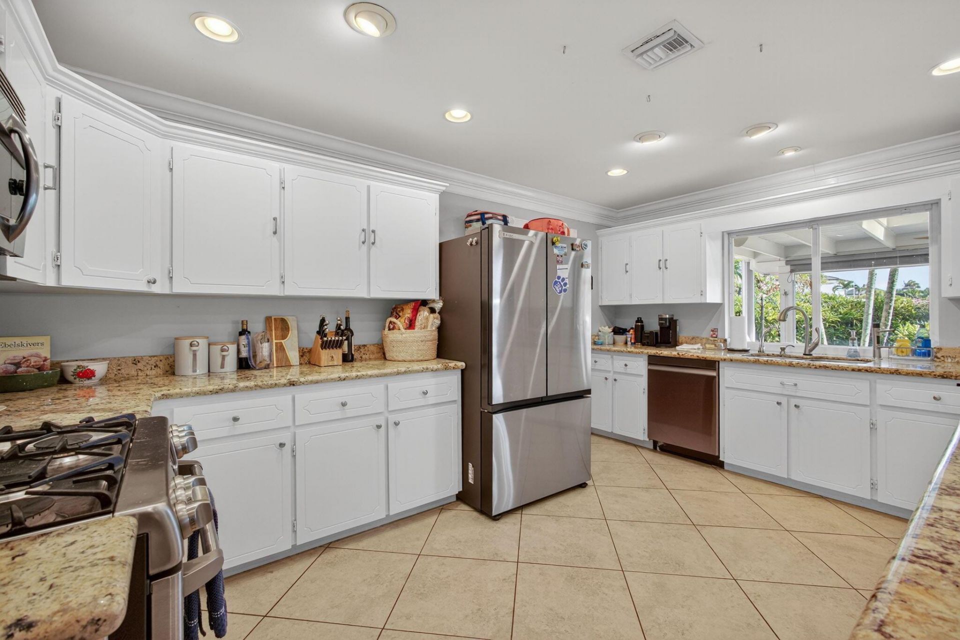 12046 Prosperity Farms Road, Palm Beach Gardens, FL 33410 Photo