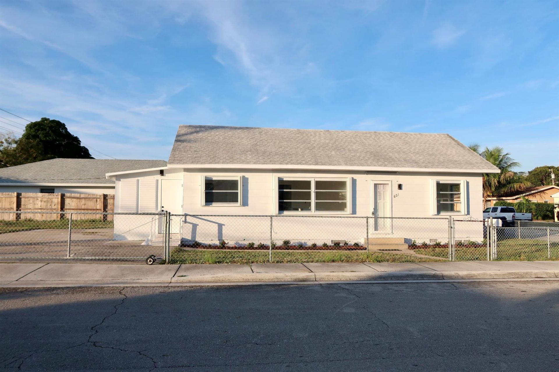 601 N B Street, Lake Worth Beach, FL 33460 Photo