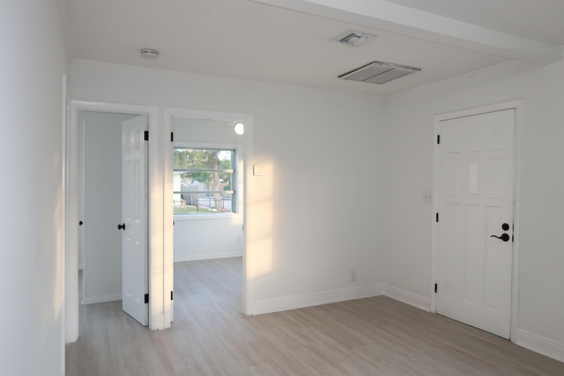 601 N B Street, Lake Worth Beach, FL 33460 Photo