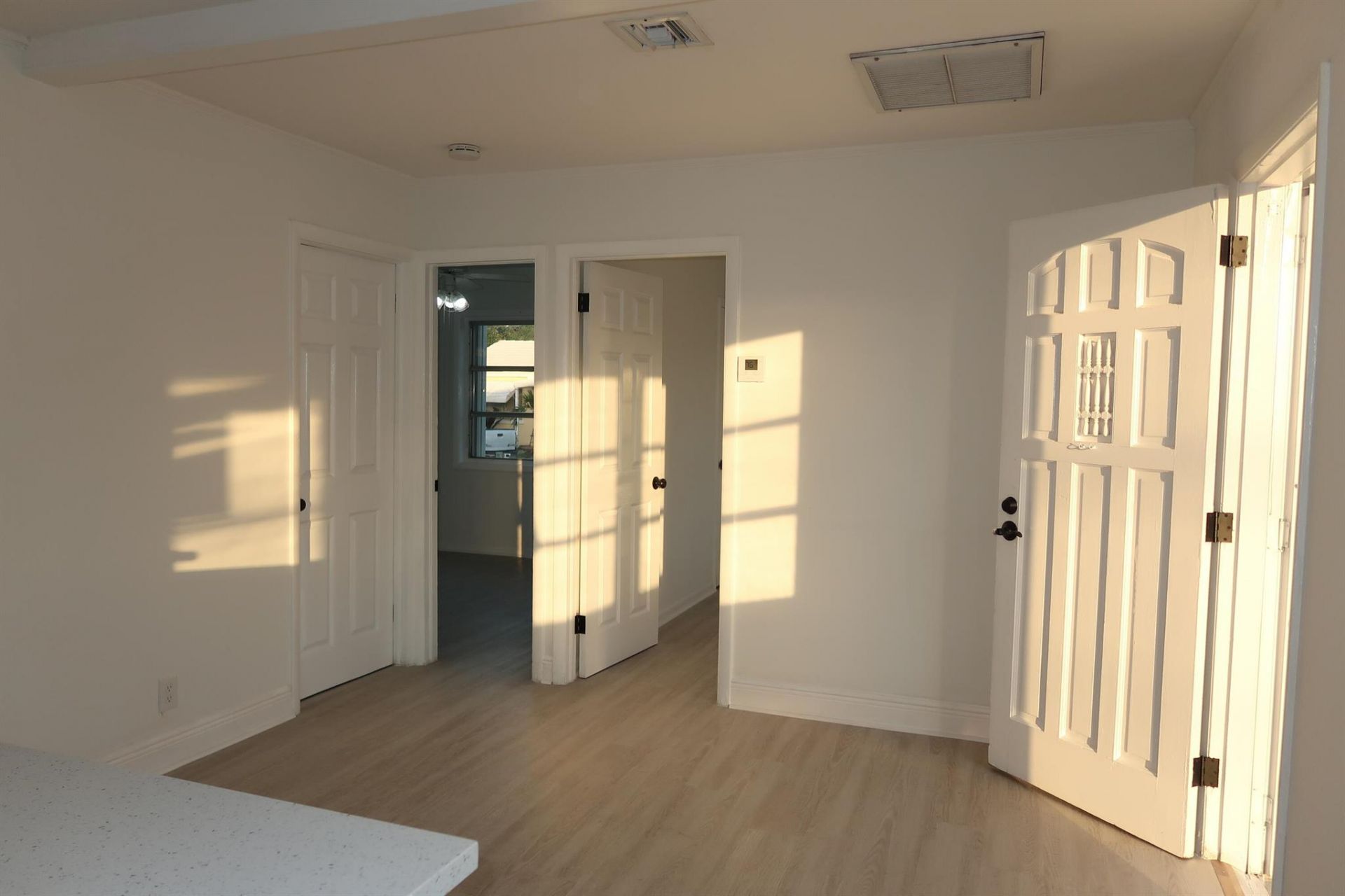 601 N B Street, Lake Worth Beach, FL 33460 Photo