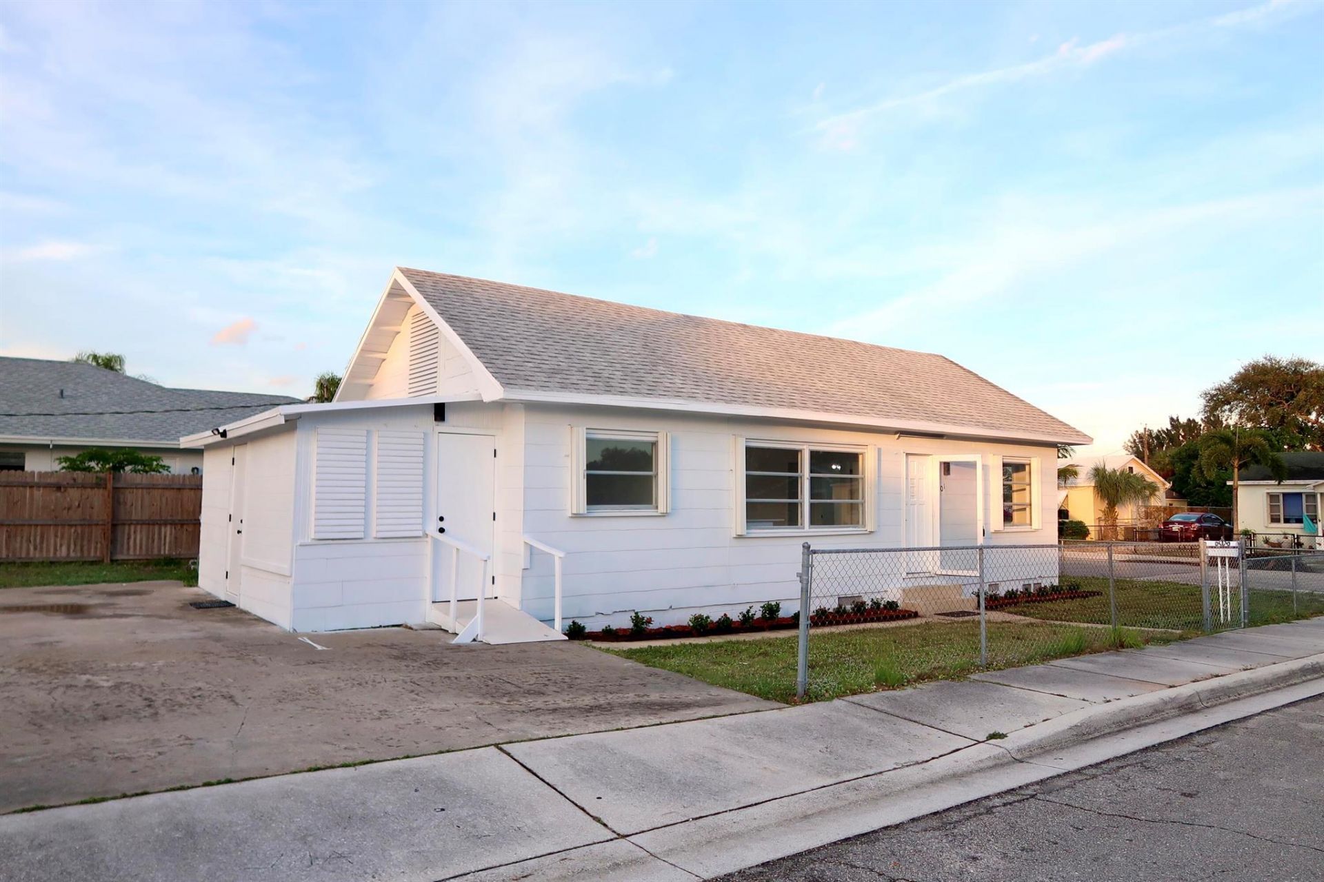 601 N B Street, Lake Worth Beach, FL 33460 Photo