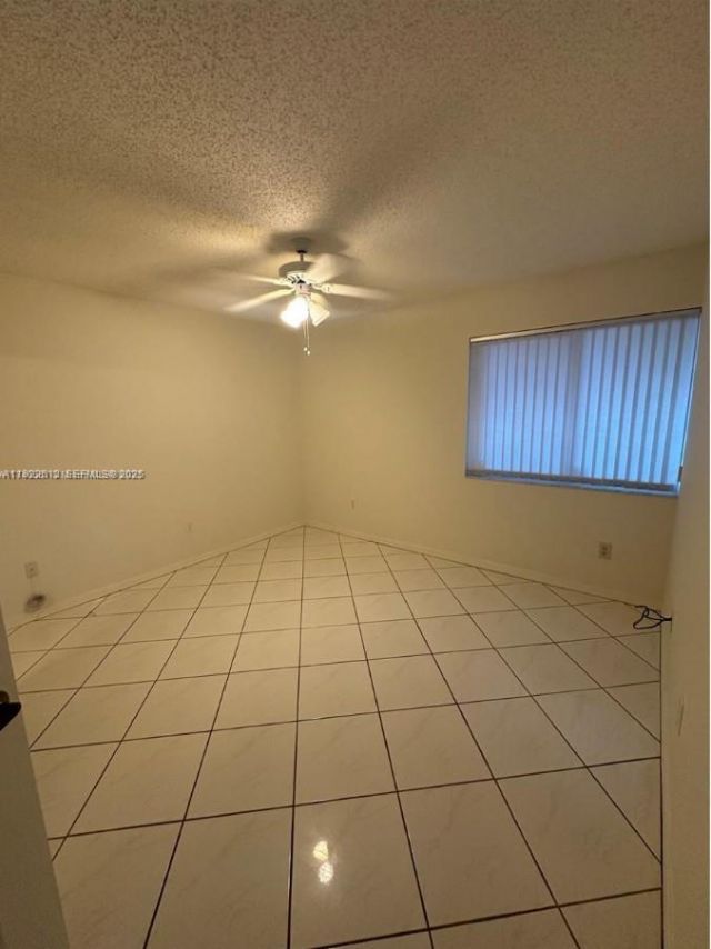 9587 Weldon Cir, Unit B203, Tamarac, FL 33321 Photo
