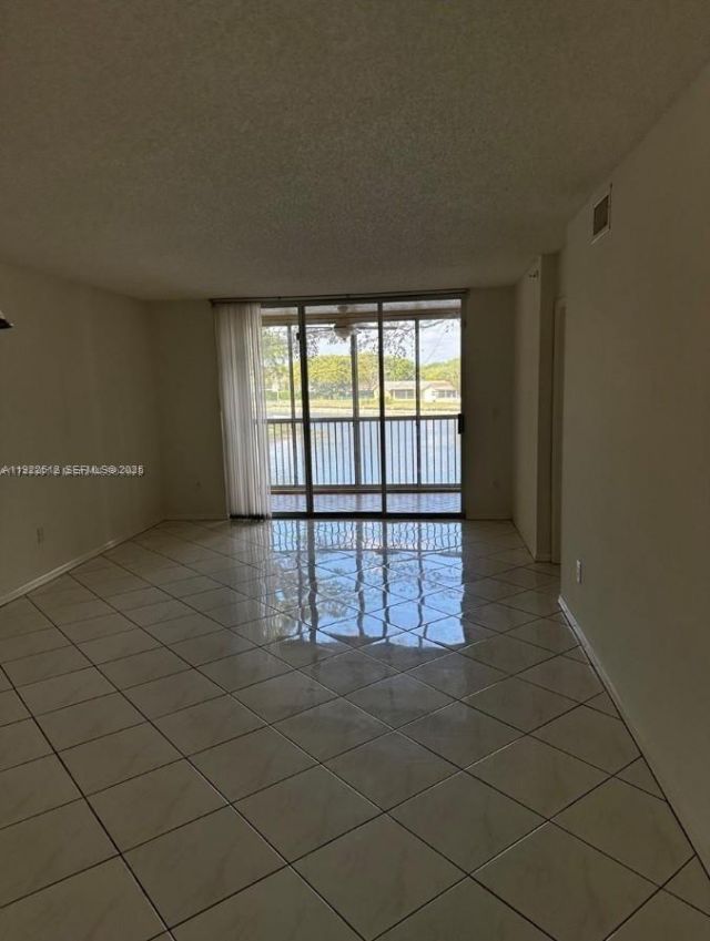 9587 Weldon Cir, Unit B203, Tamarac, FL 33321 Photo