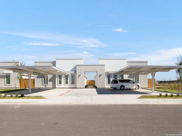 1016 Palm Drive, Alamo, TX 78516